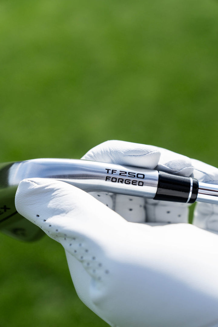 Série de fers Callaway Apex Ti Fusion 250
